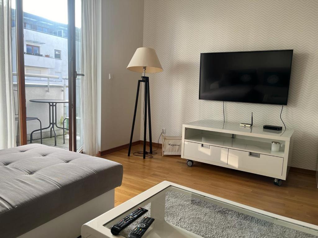 Apartament Na Osiedlu Platan ชวีโนวิชแจ ภายนอก รูปภาพ